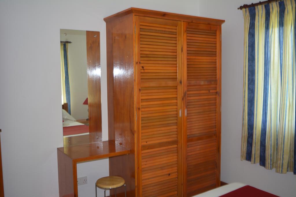 Manfiyo Guest House Anse Boileau Екстер'єр фото
