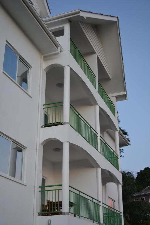 Manfiyo Guest House Anse Boileau Екстер'єр фото