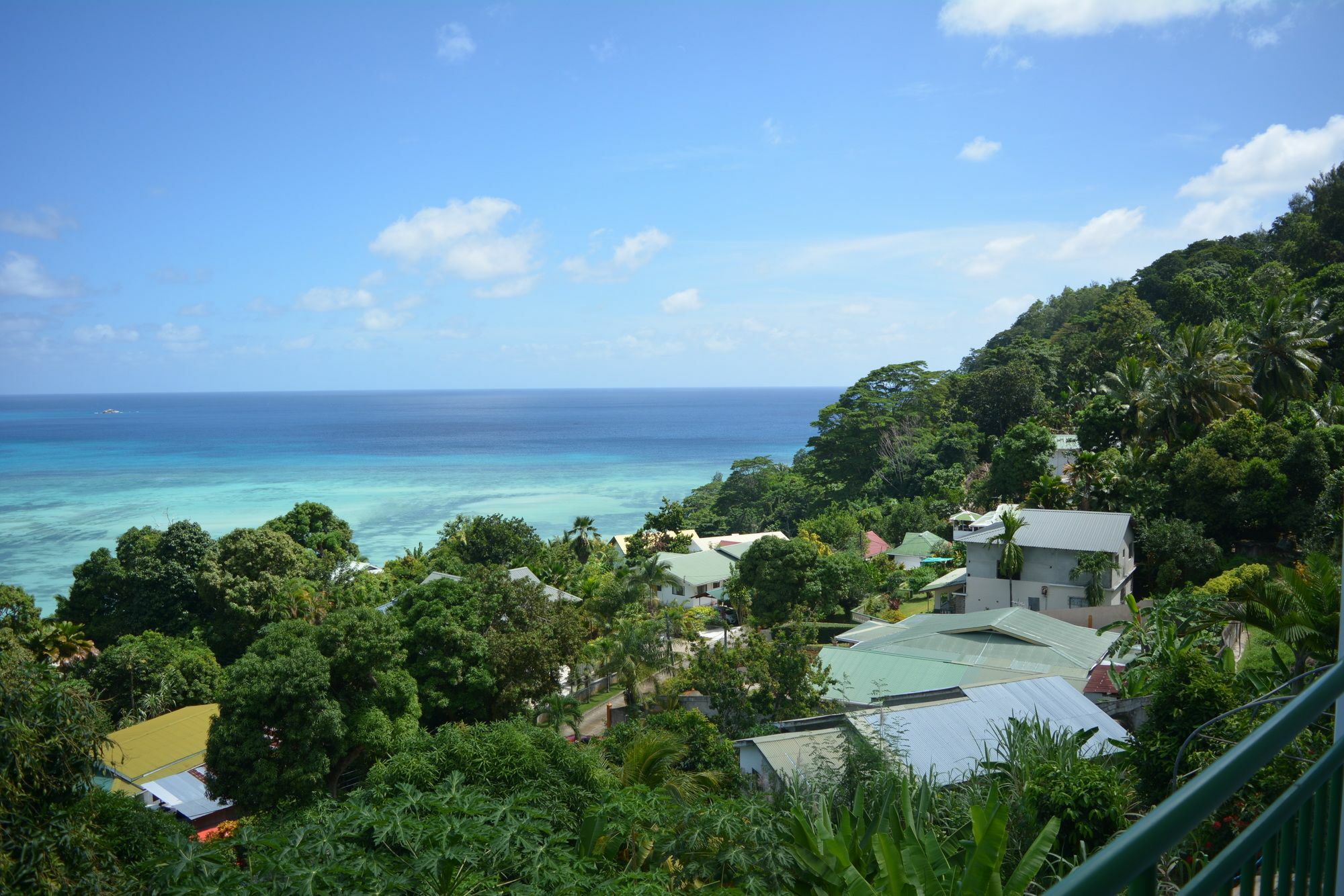 Manfiyo Guest House Anse Boileau Екстер'єр фото